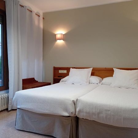 Hospedaje Torreon Cangas de Onis Ngoại thất bức ảnh