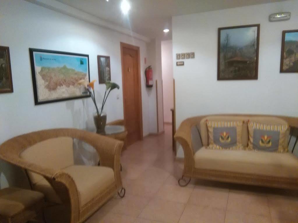 Hospedaje Torreon Cangas de Onis Ngoại thất bức ảnh